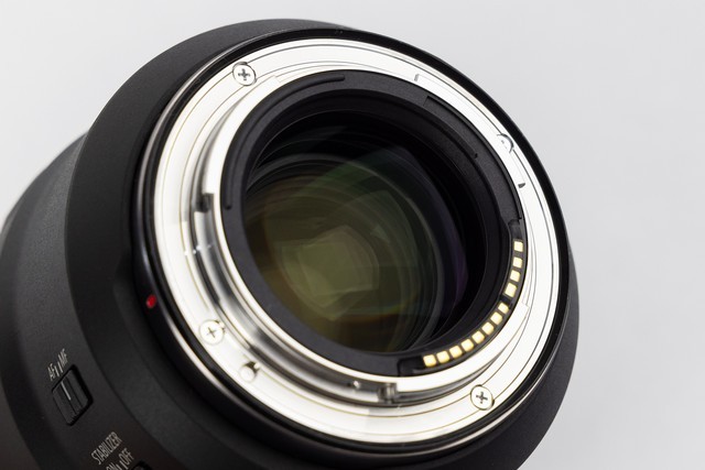 【有料评测】佳能RF135mm F1.8镜头评测：高画质远摄定焦新标准 